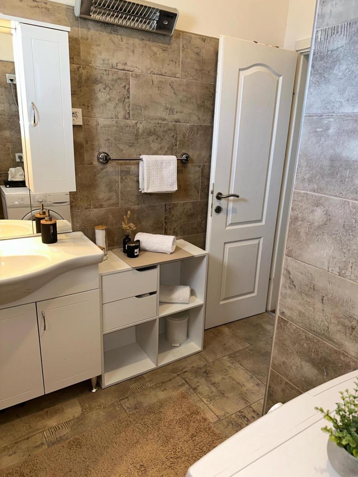 Apartments Roko Pridraga Экстерьер фото