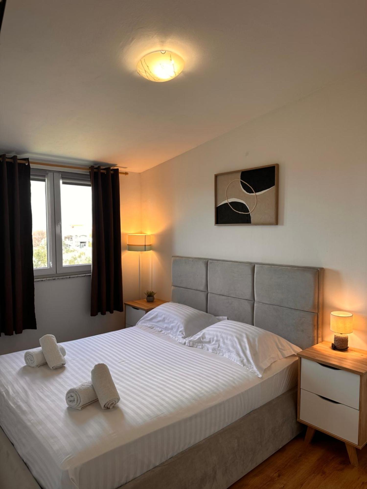 Apartments Roko Pridraga Экстерьер фото